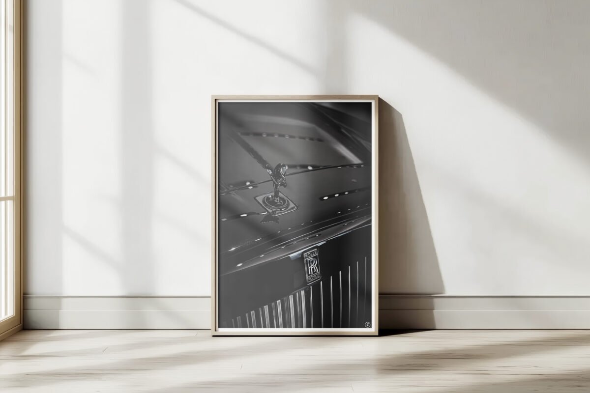 Rolls-Royce Phantom Black – Speed & Luxury Digital Art