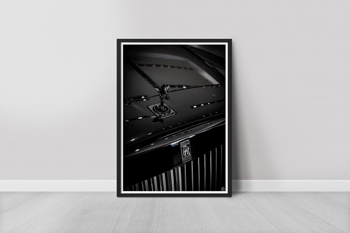Rolls-Royce Phantom Black – Speed & Luxury Digital Art